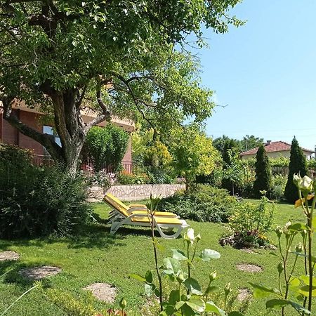 Villa Prolet General-Kantardzhievo Zewnętrze zdjęcie