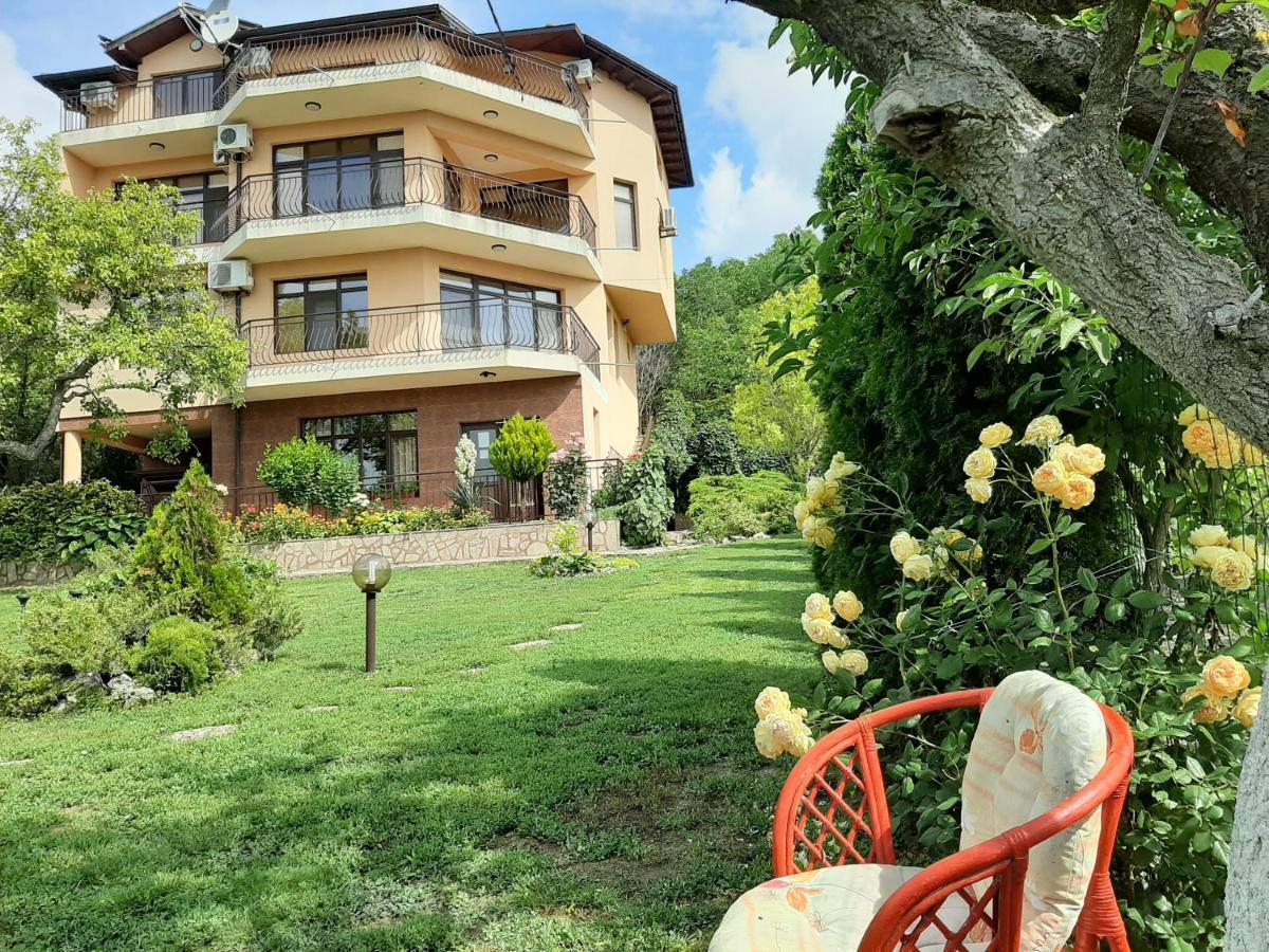 Villa Prolet General-Kantardzhievo Zewnętrze zdjęcie