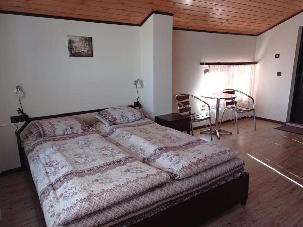 Villa Prolet General-Kantardzhievo Zewnętrze zdjęcie