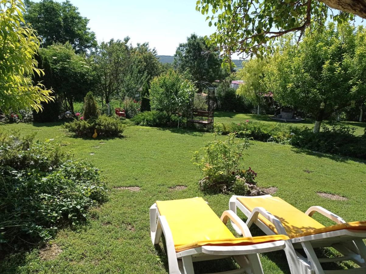 Villa Prolet General-Kantardzhievo Zewnętrze zdjęcie