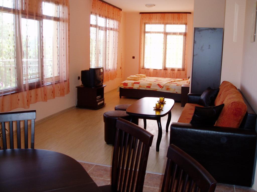Villa Prolet General-Kantardzhievo Pokój zdjęcie