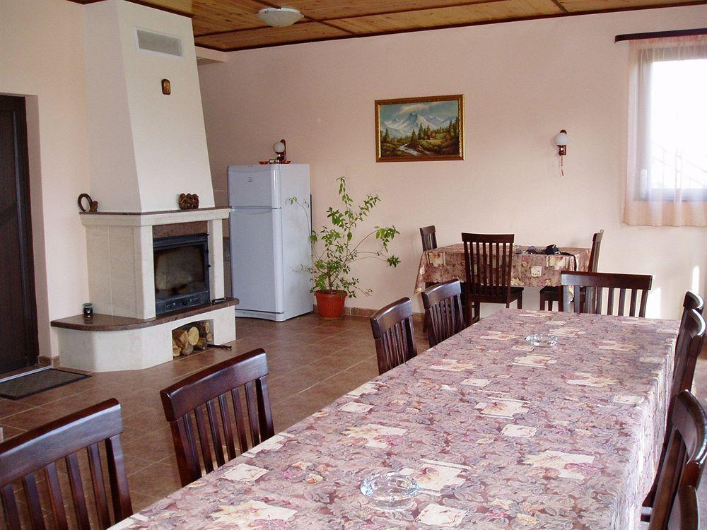 Villa Prolet General-Kantardzhievo Zewnętrze zdjęcie